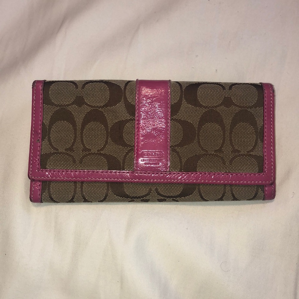 Coach wallet